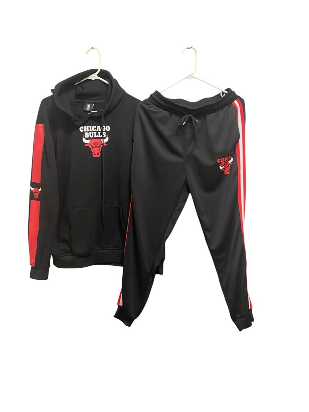 Men’s Chicago Bulls Black & Red Track Pants and sweater
